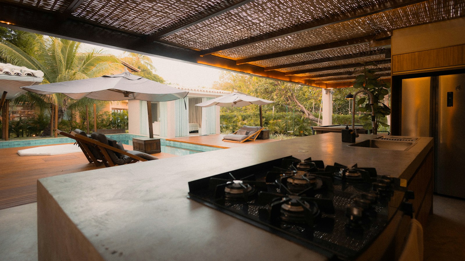 Luxury Outdoor Living & Kitchen Remodeling